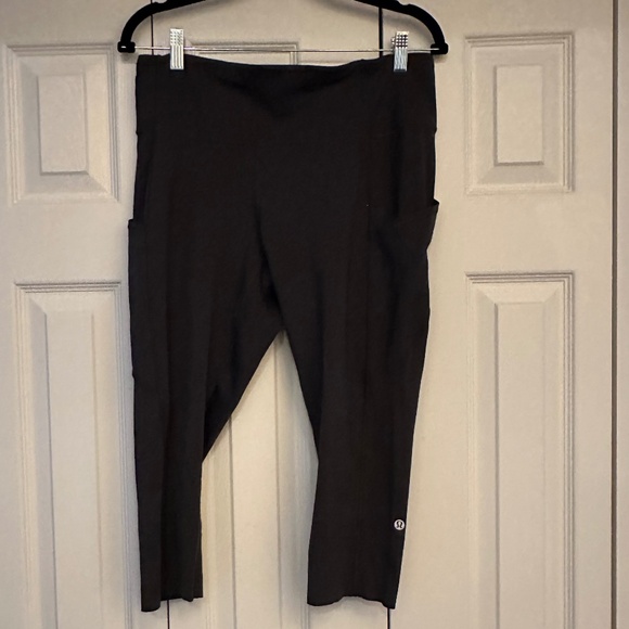 Lululemon Fast and Free Crop II 19" *Non-Reflective Graphite Grey size 12 - Picture 6 of 9